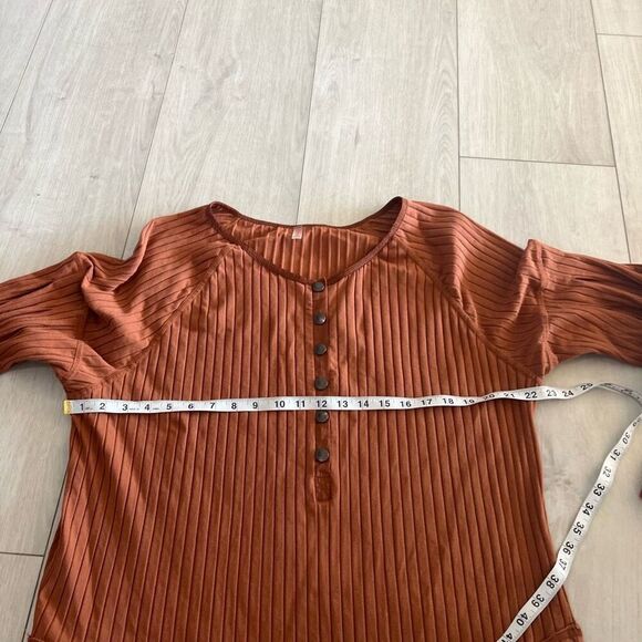Free People Bella Layer Top size m - Picture 3 of 9